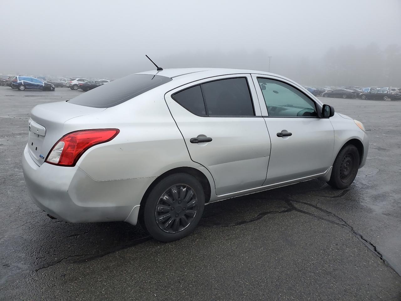 2012 NISSAN VERSA