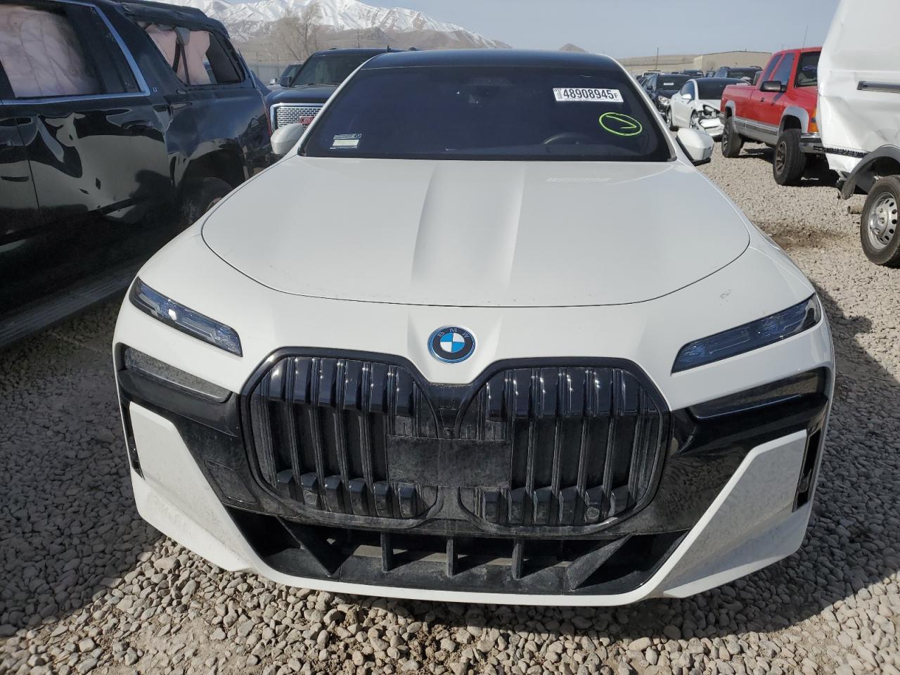 2023 BMW i7