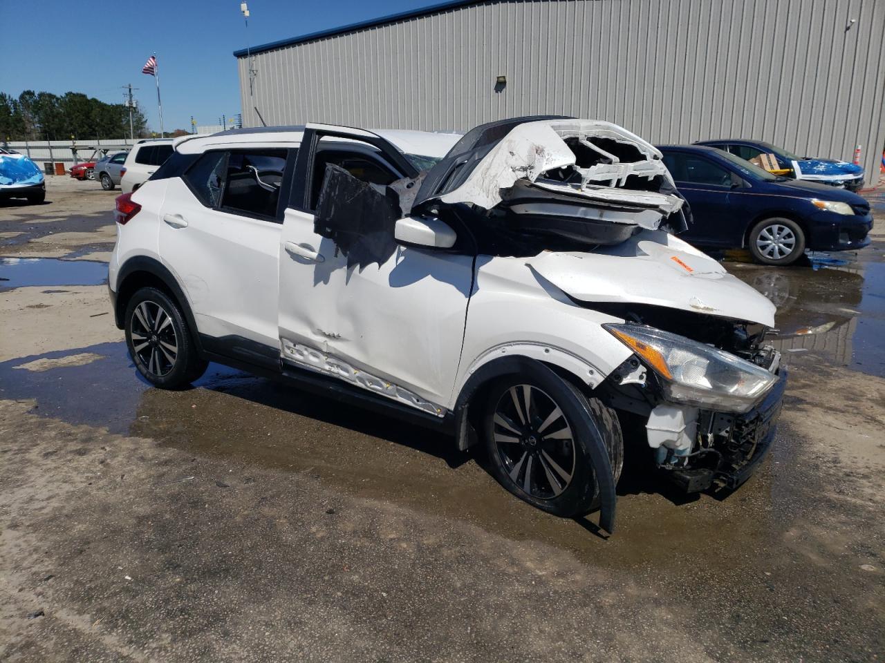 2019 NISSAN KICKS