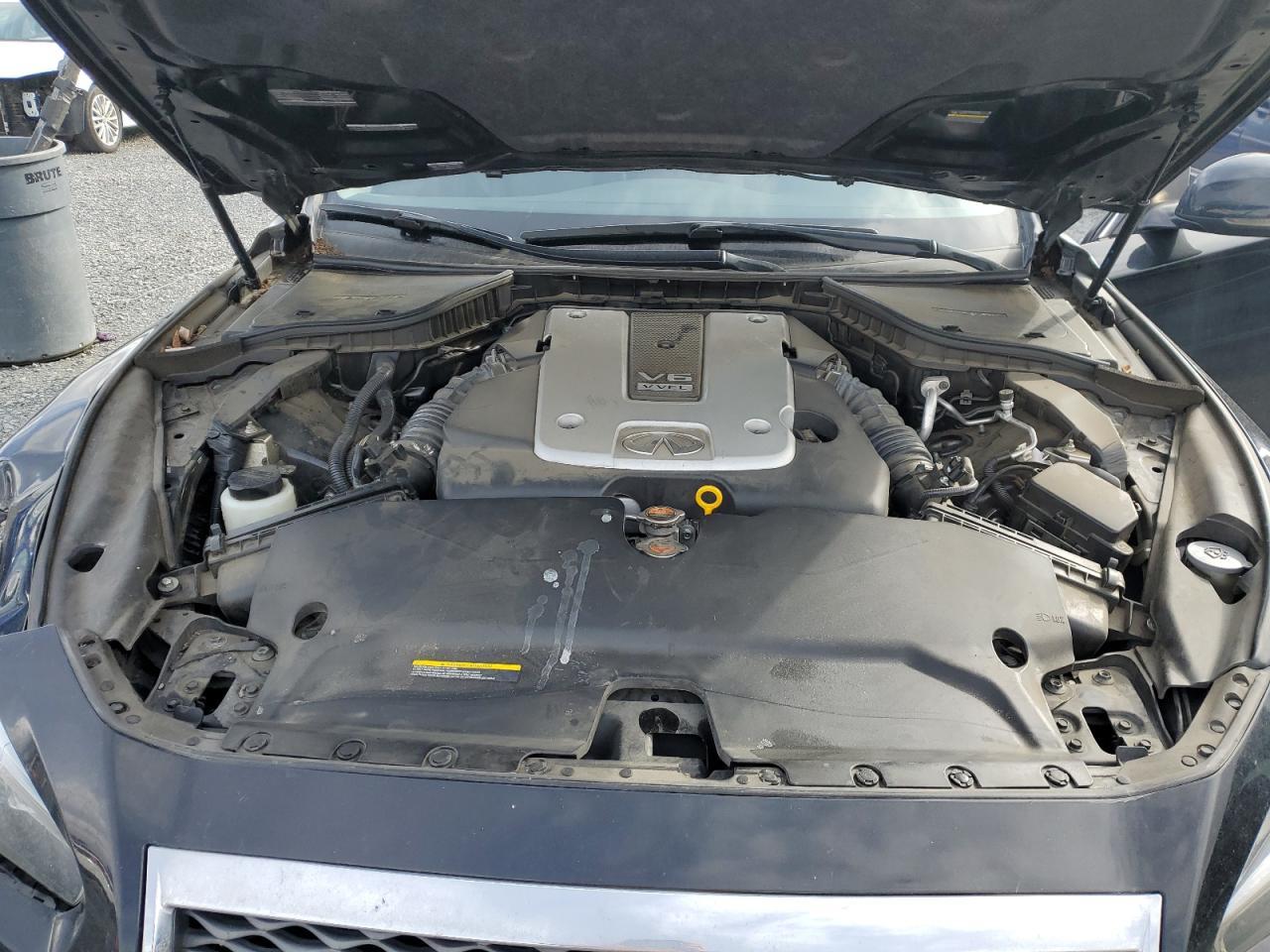 2015 INFINITI Q50