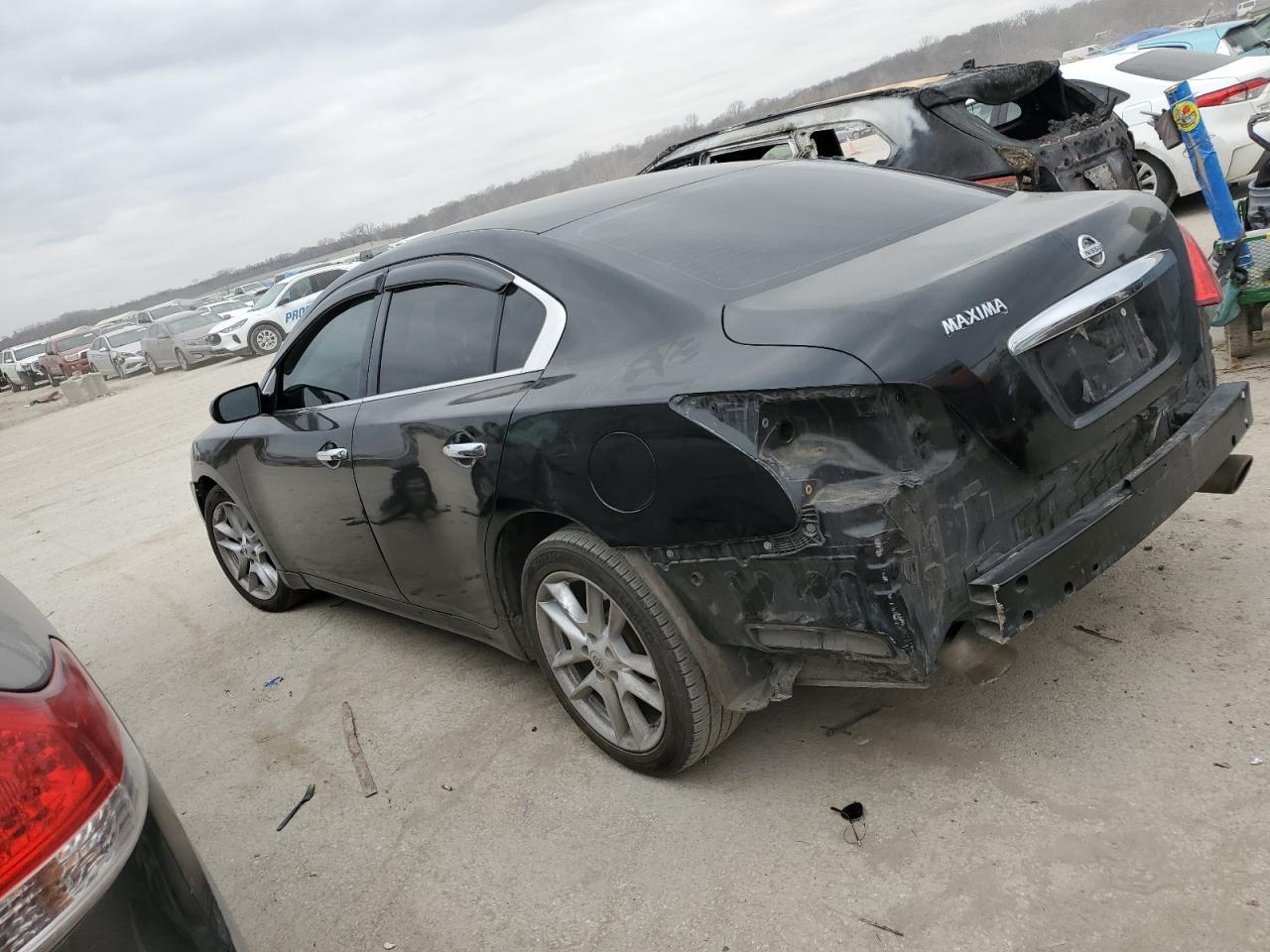 2011 NISSAN Maxima