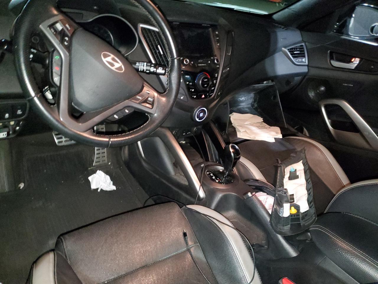 2017 HYUNDAI VELOSTER