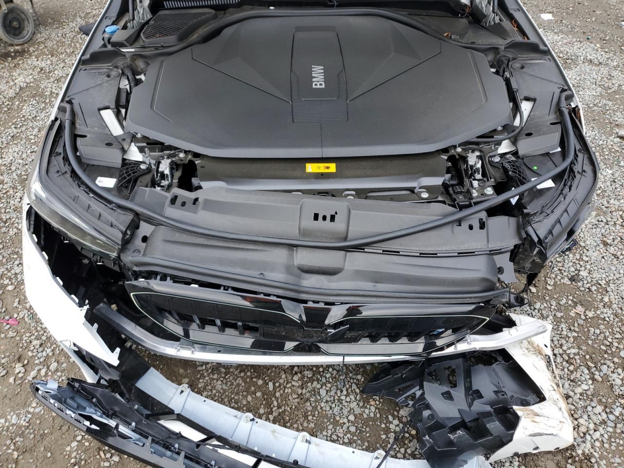 2024 BMW i5