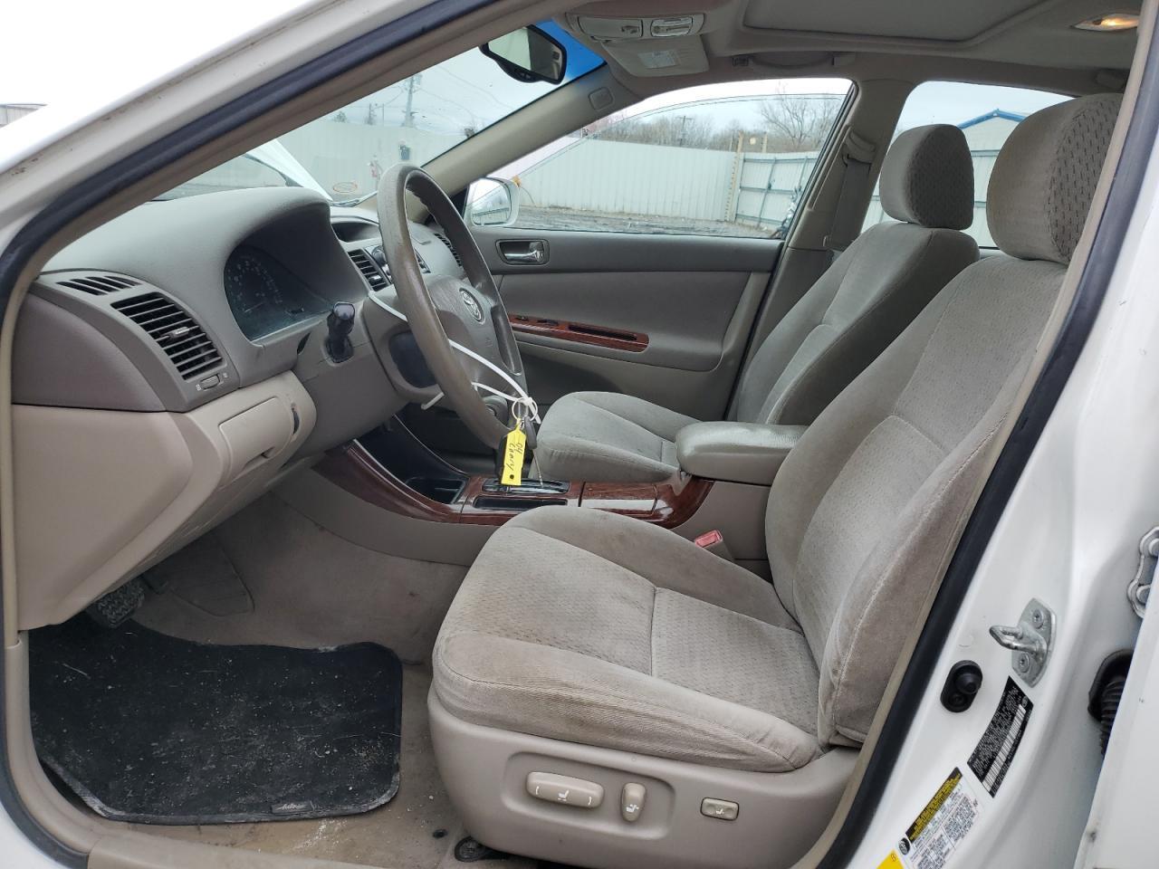2005 TOYOTA COROLLA