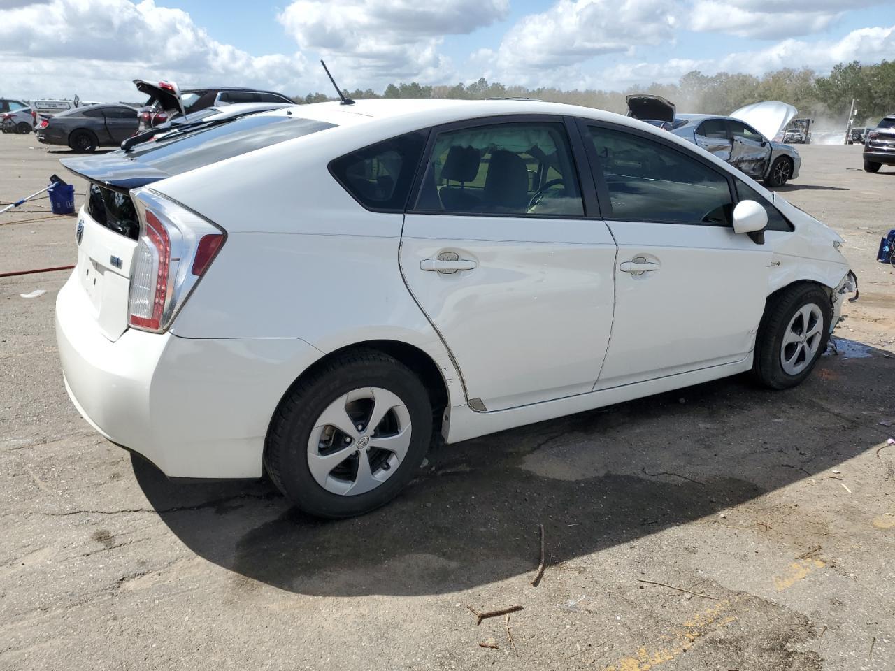 2014 TOYOTA PRIUS