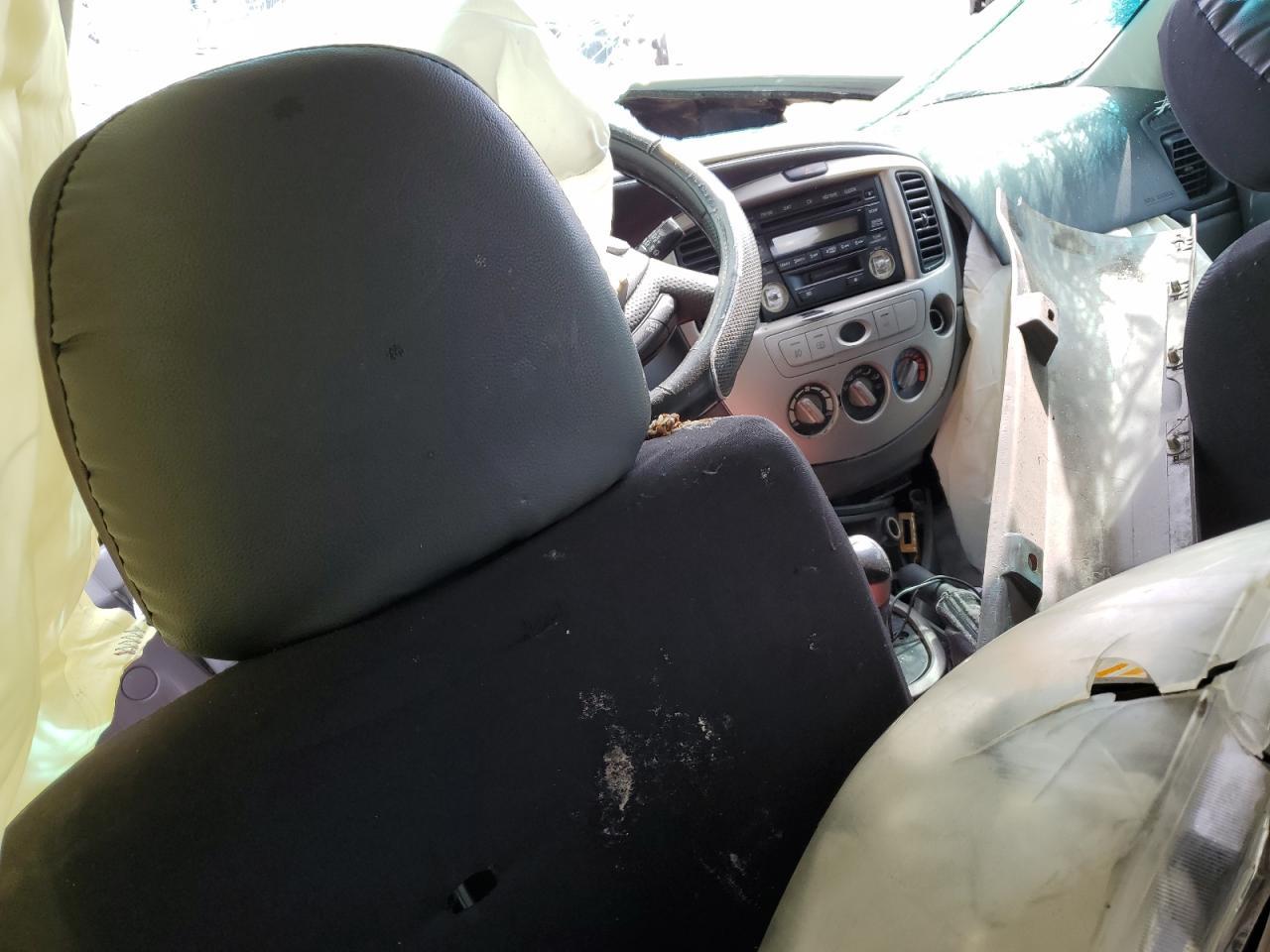 2005 MAZDA Tribute