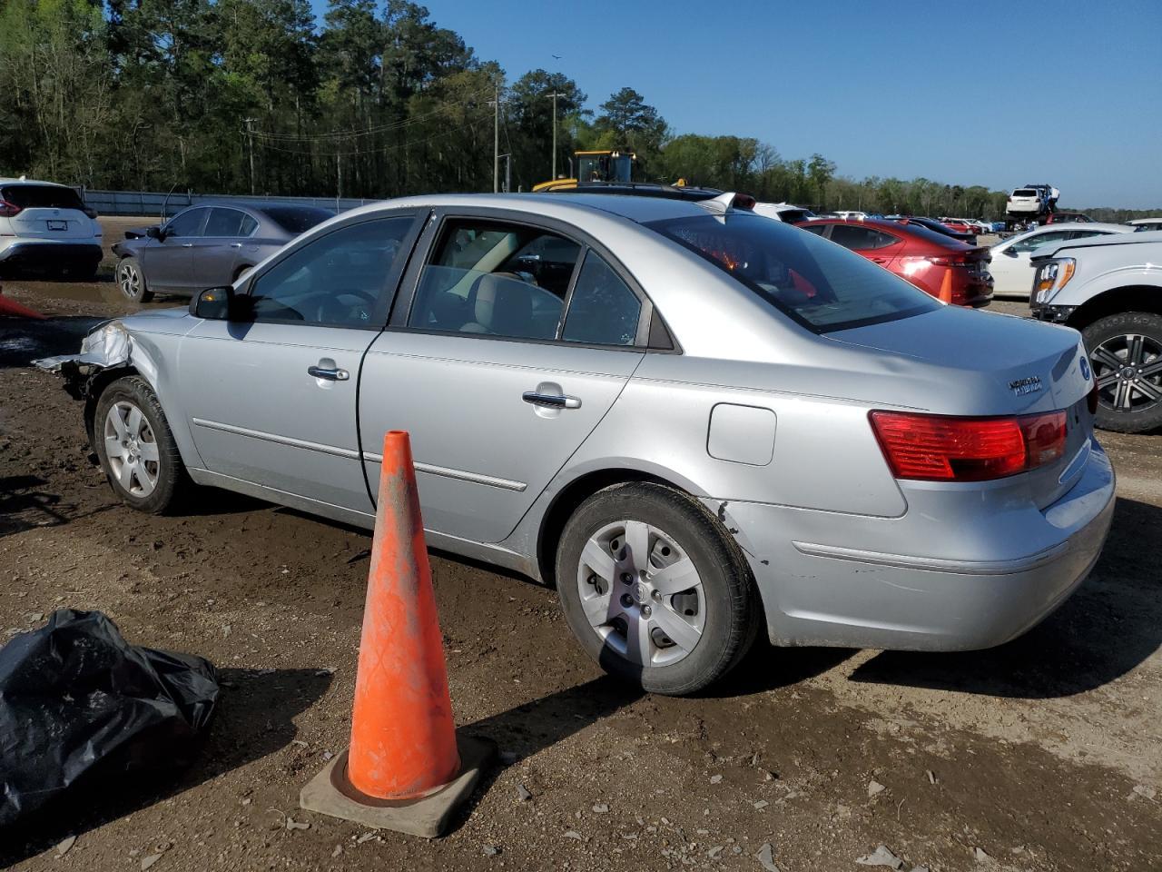 2010 HYUNDAI SONATA