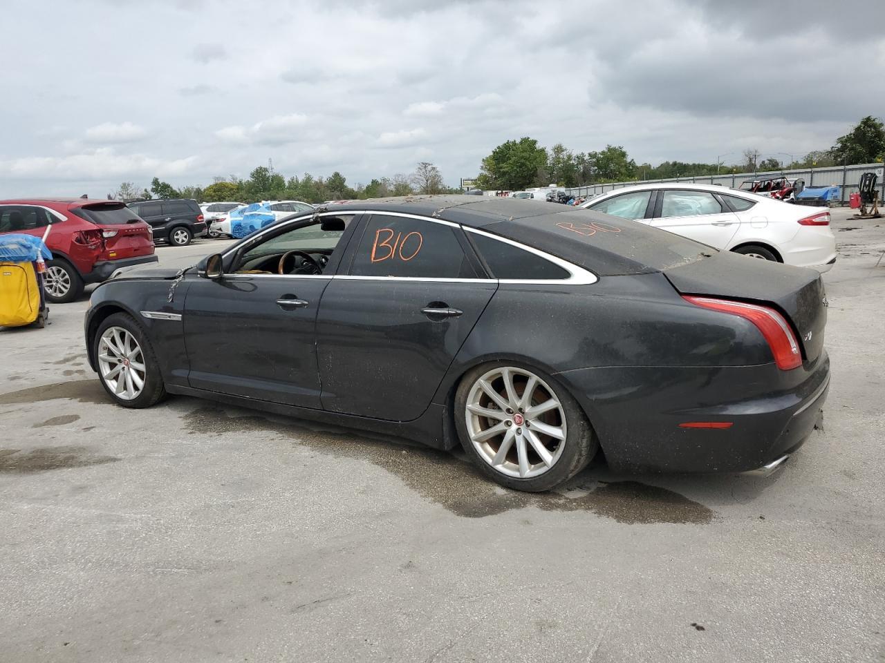 2011 JAGUAR Xj-Series