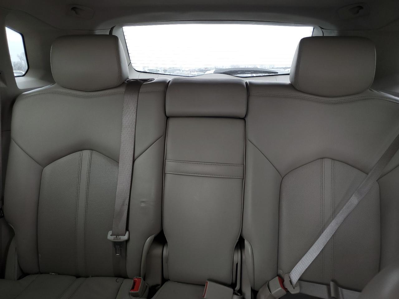 2011 CADILLAC SRX