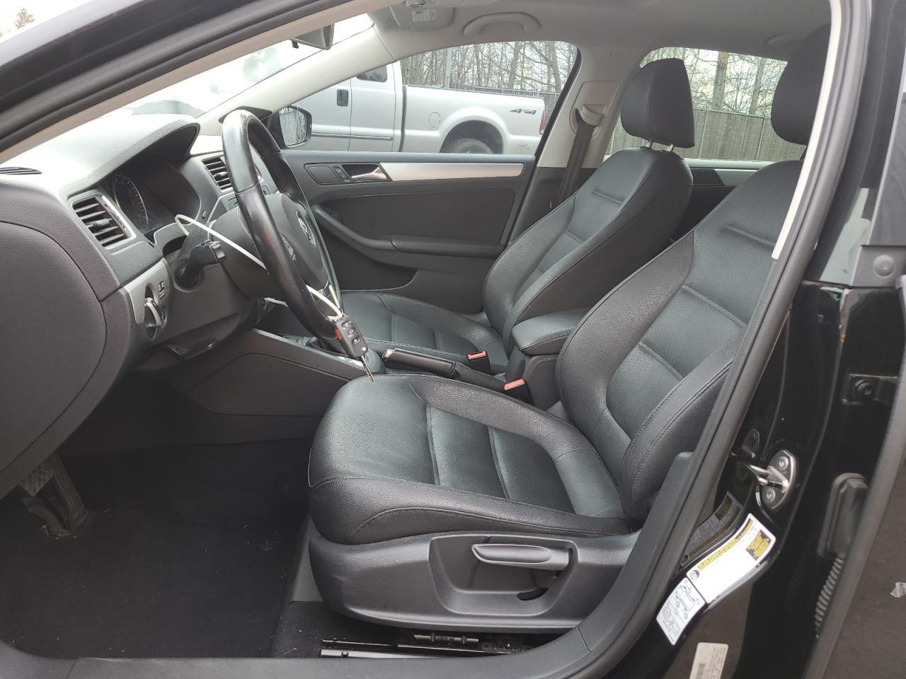 2012 VOLKSWAGEN JETTA