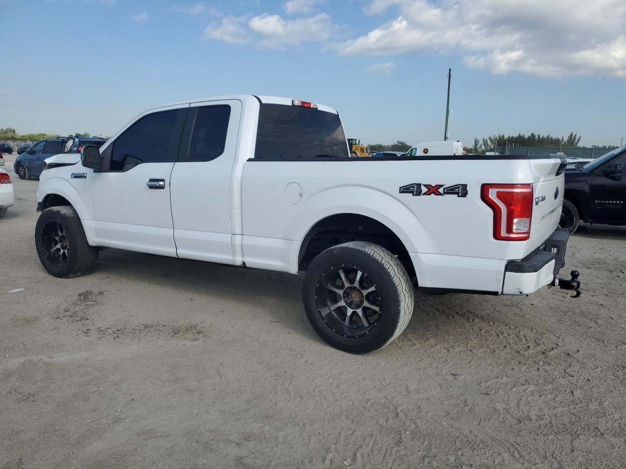 2015 FORD F-150