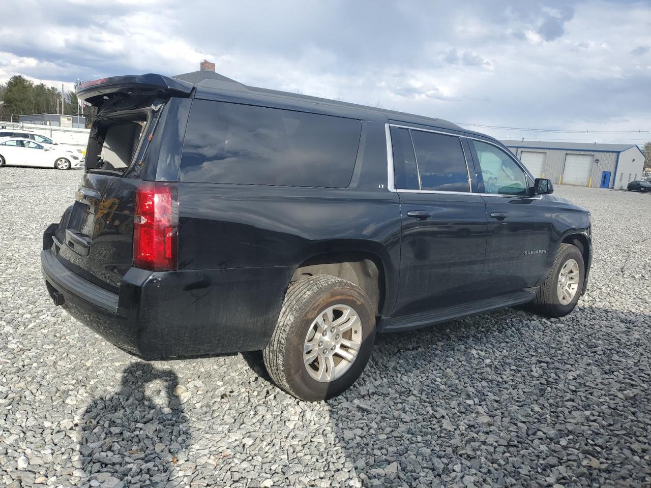 2018 CHEVROLET Suburban