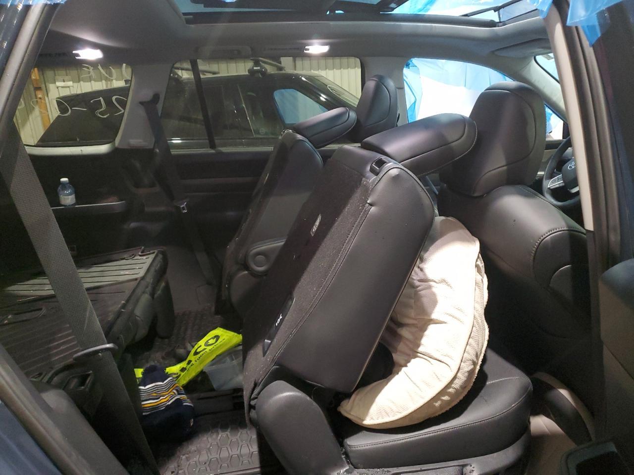 2024 TOYOTA HIGHLANDER