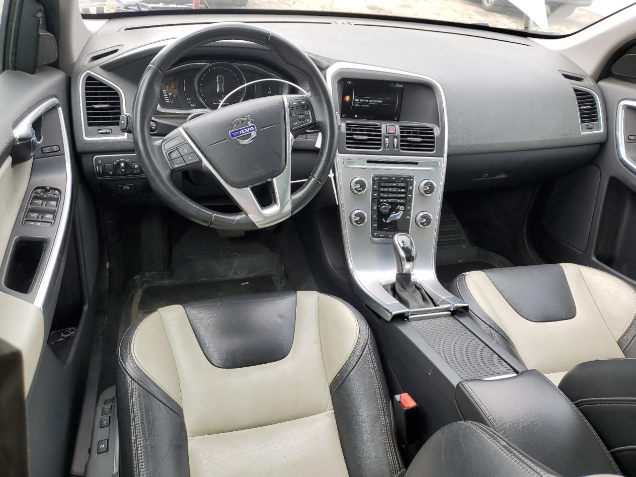 2017 VOLVO XC60