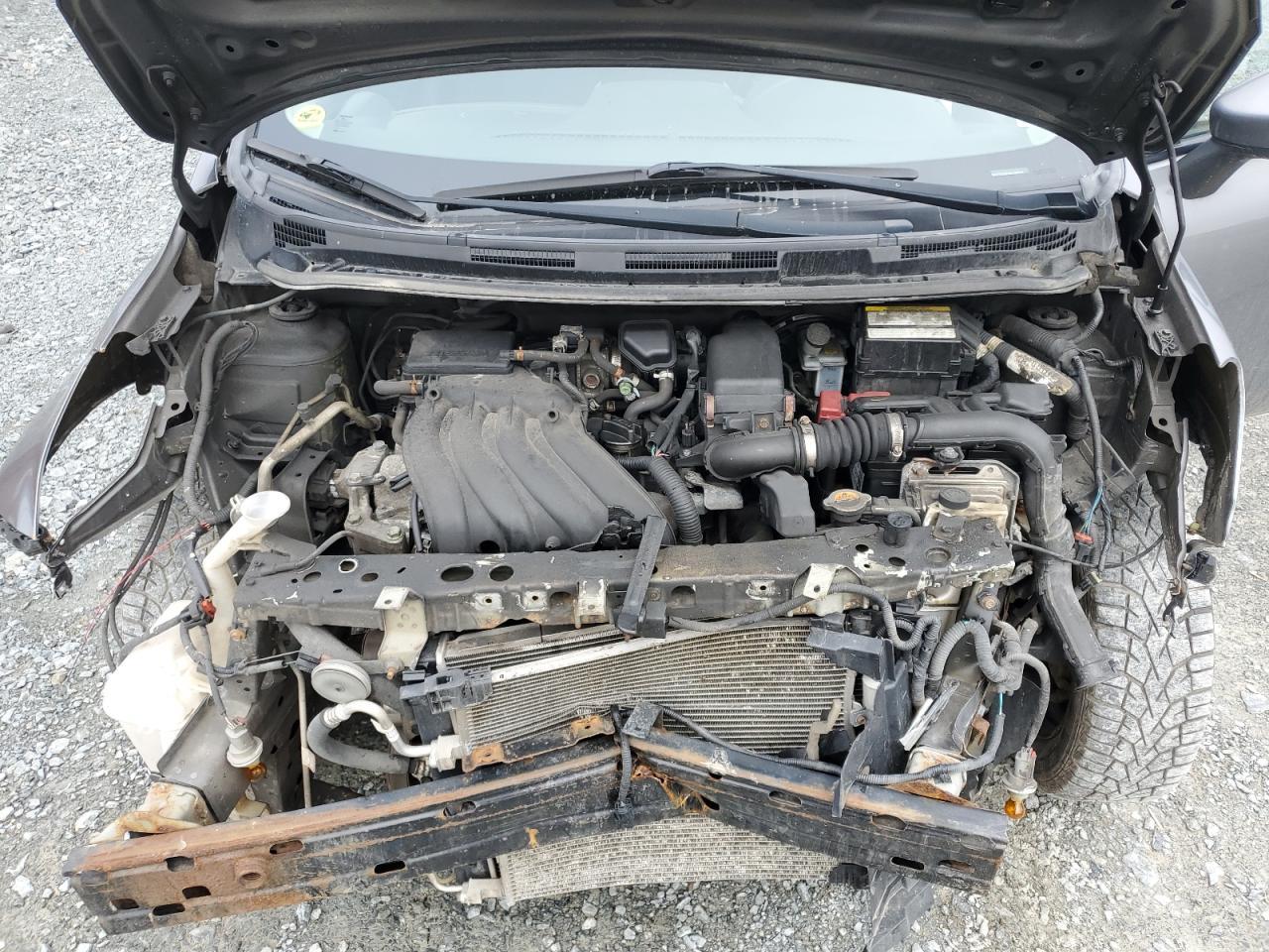 2016 NISSAN VERSA