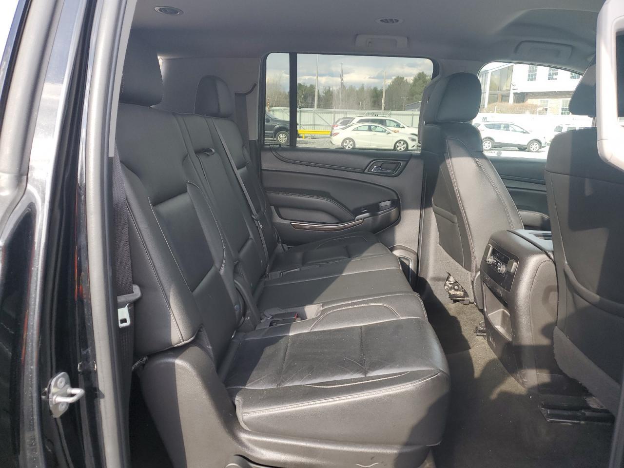2018 CHEVROLET Suburban