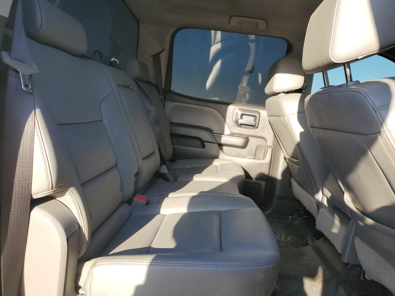2018 CHEVROLET Silverado
