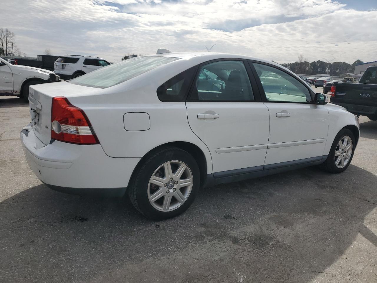 2007 VOLVO S40