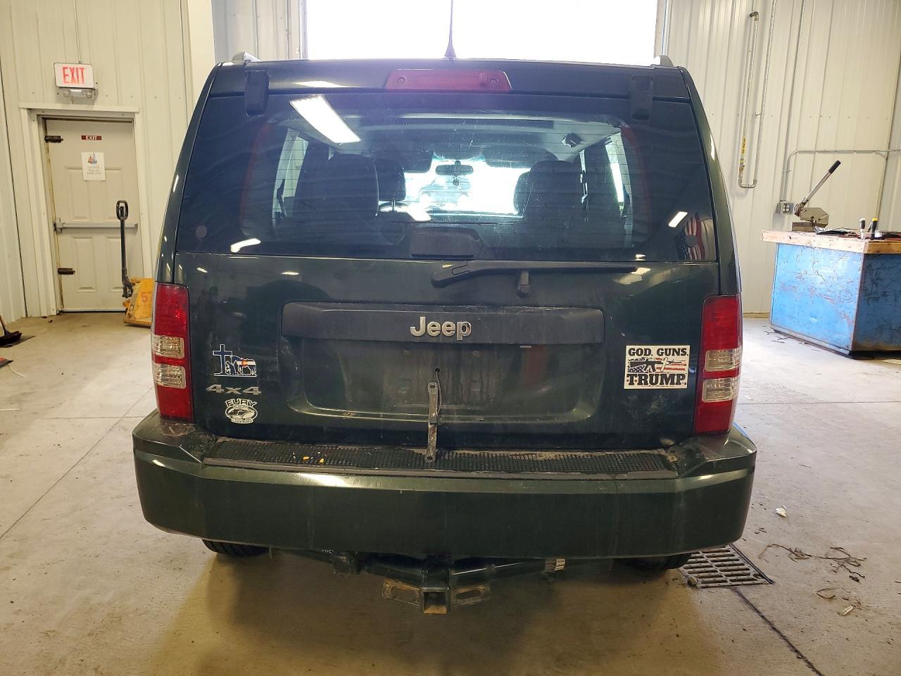 2012 JEEP Liberty
