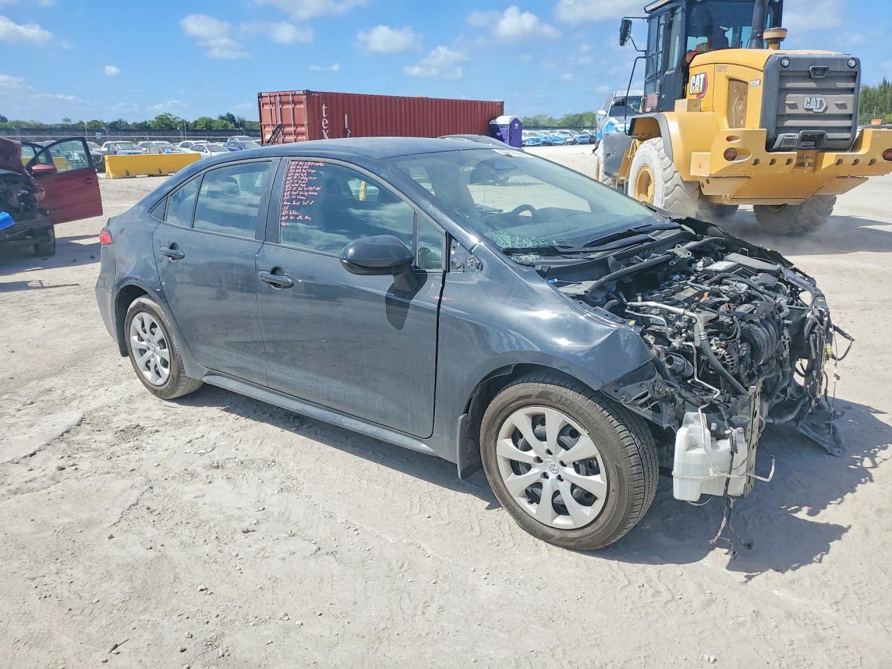 2025 TOYOTA COROLLA