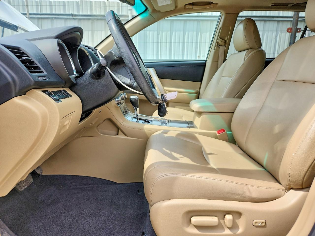 2013 TOYOTA HIGHLANDER