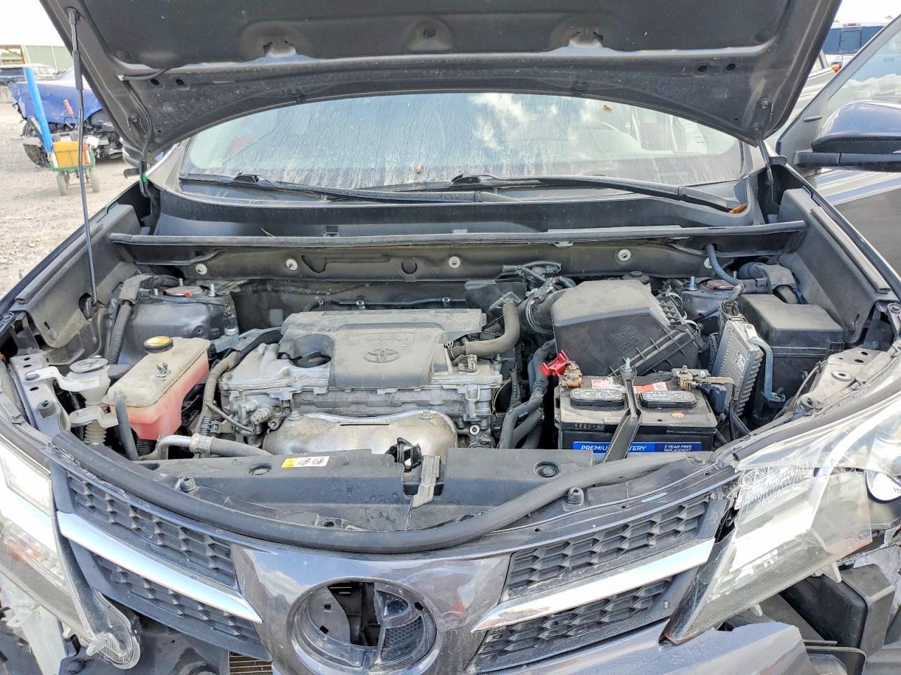 2015 TOYOTA RAV4