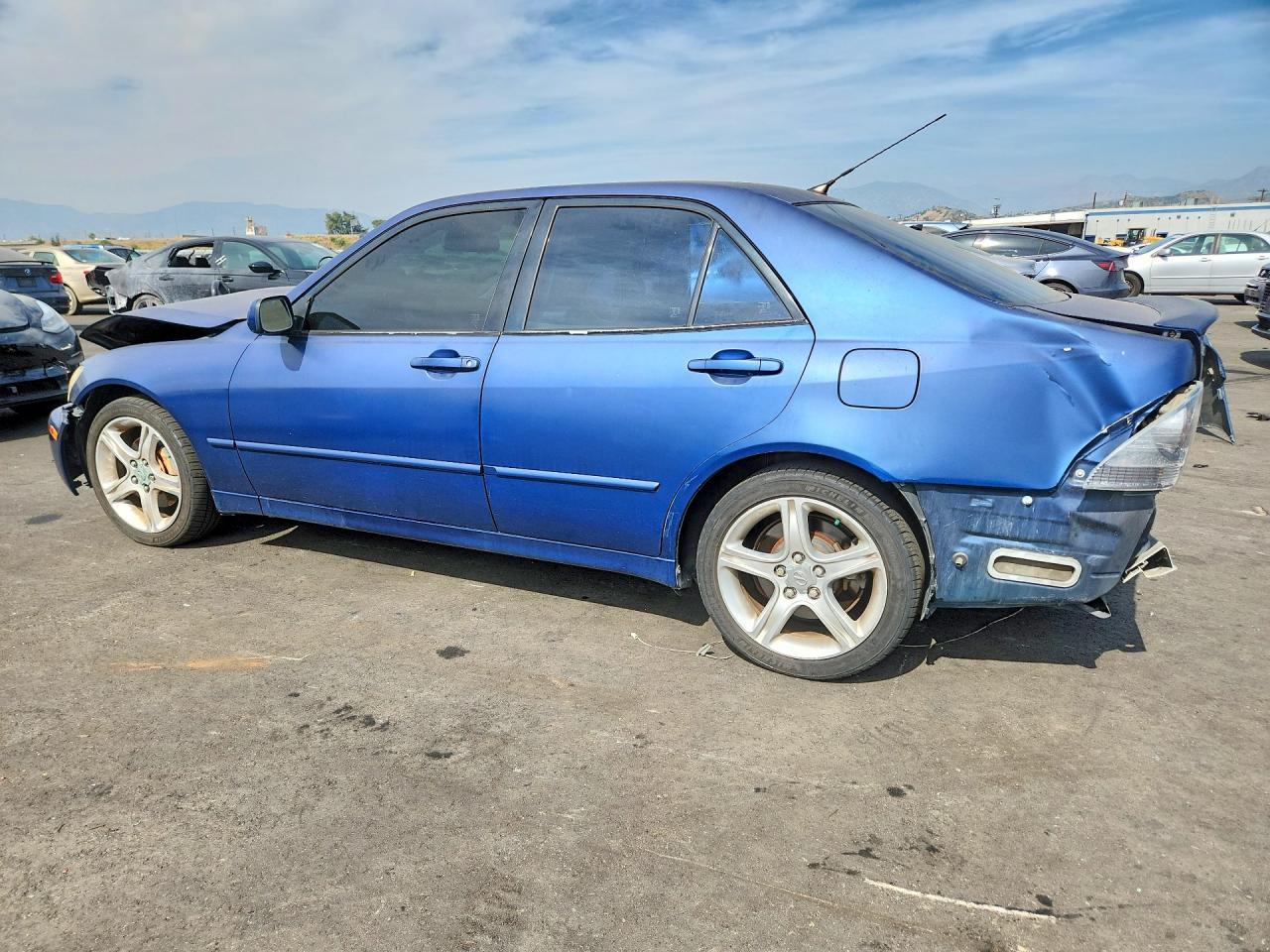 2004 LEXUS IS 300