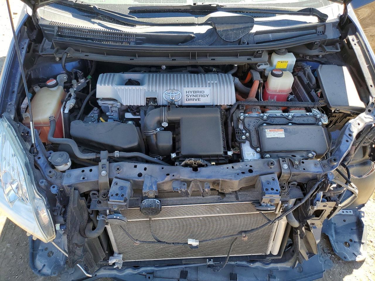2015 TOYOTA PRIUS