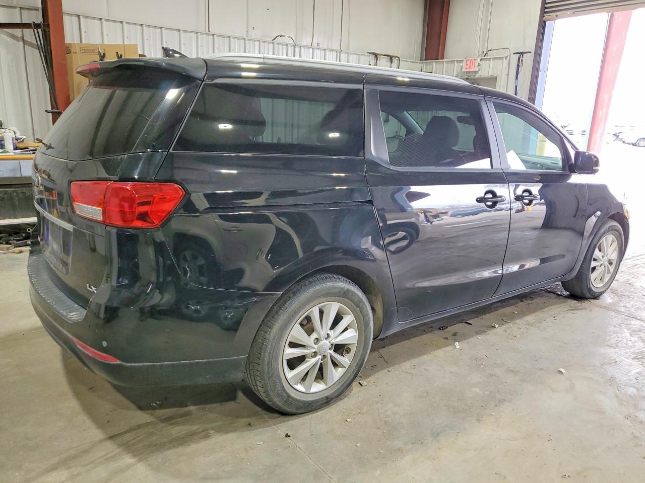 2015 KIA SEDONA