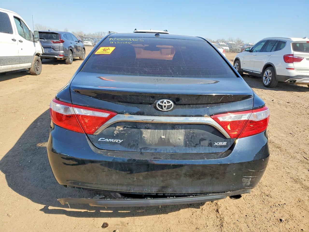 2016 TOYOTA CAMRY