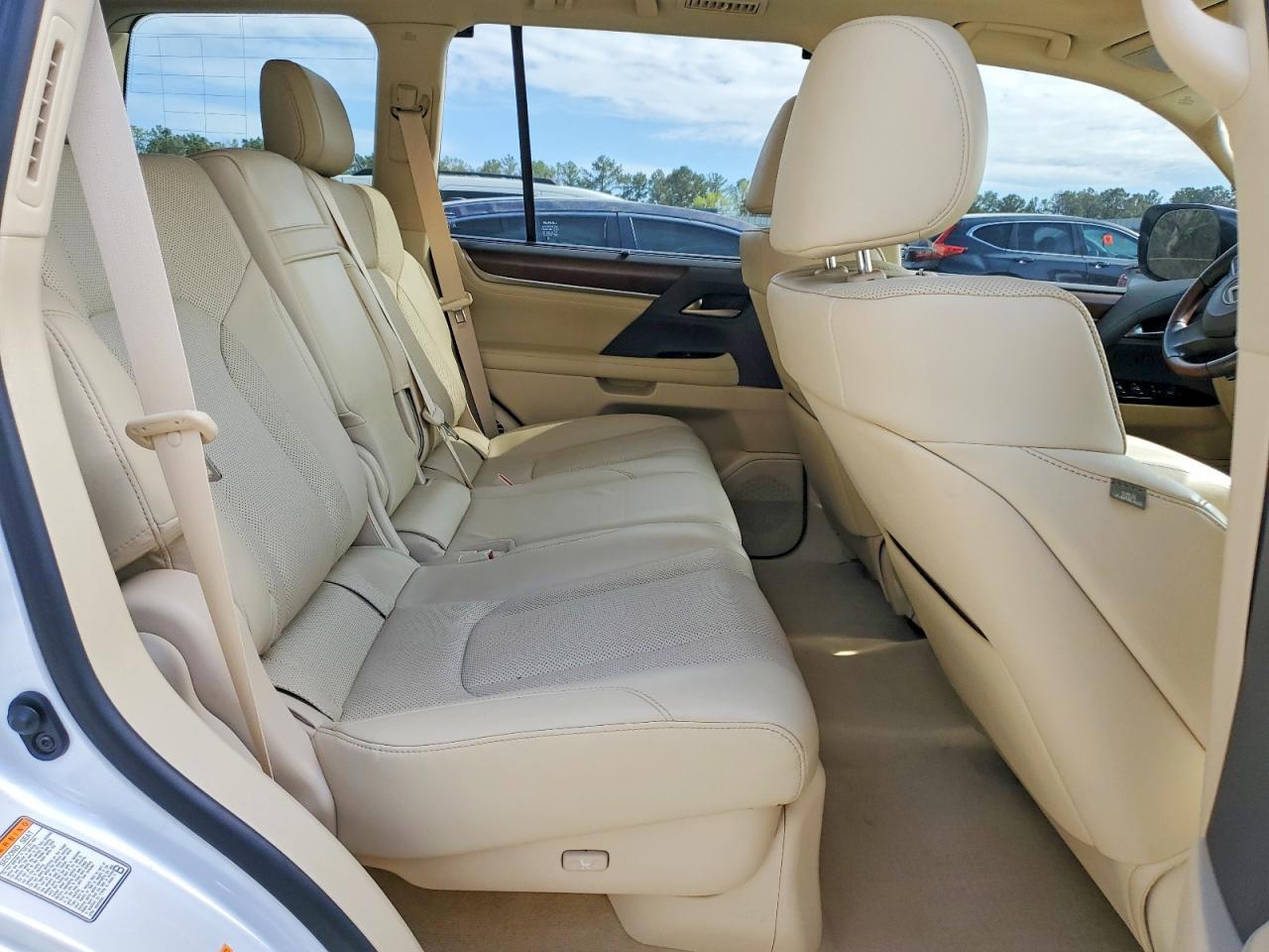 2019 LEXUS LX 570