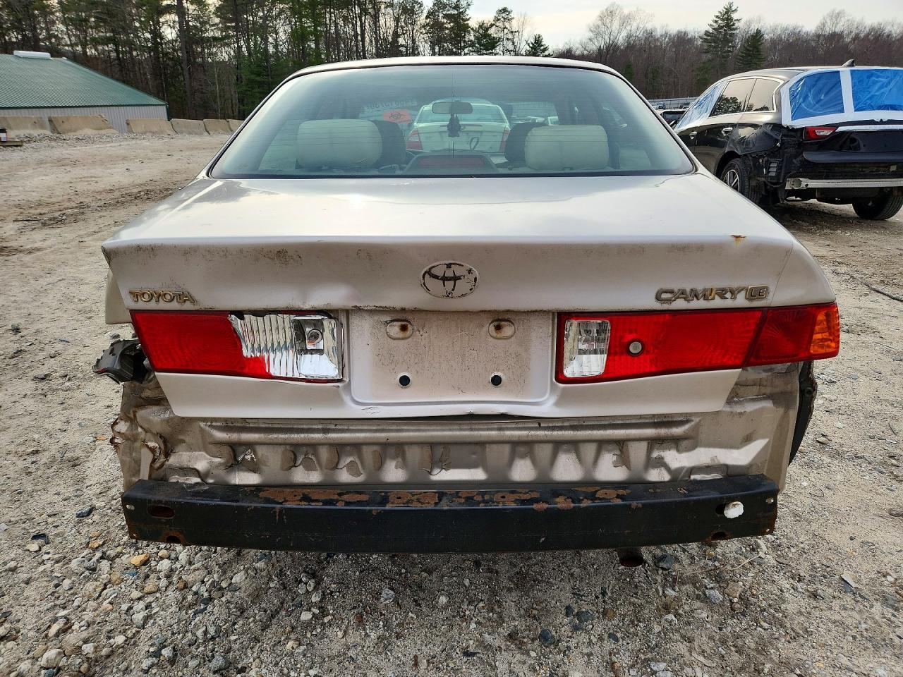 2001 TOYOTA CAMRY