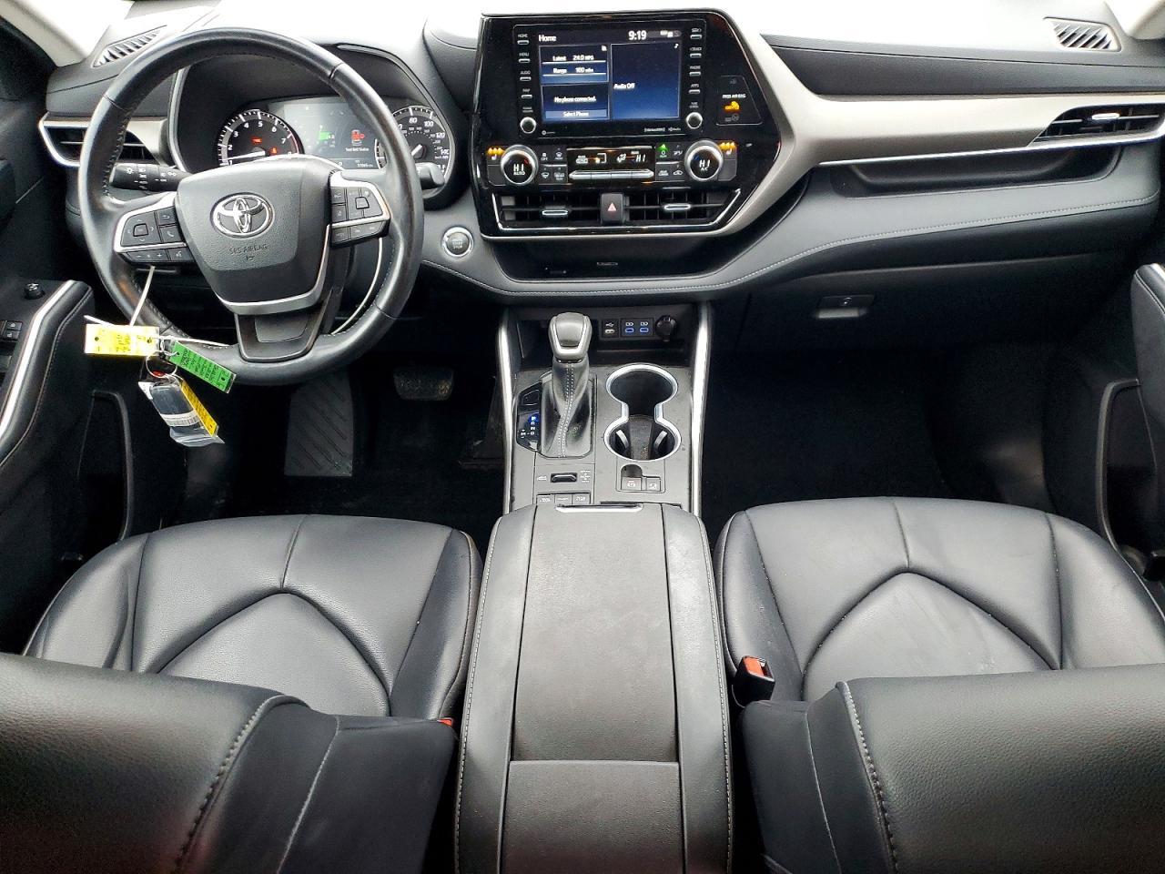 2022 TOYOTA HIGHLANDER
