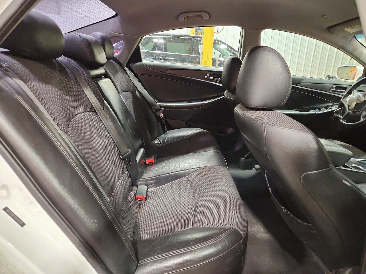 2012 HYUNDAI SONATA