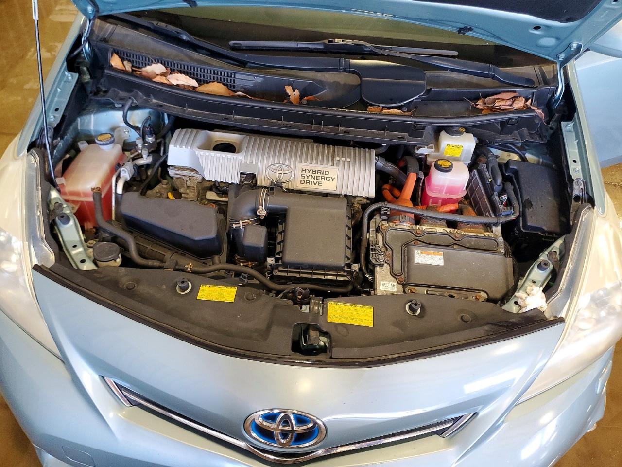 2013 TOYOTA PRIUS V