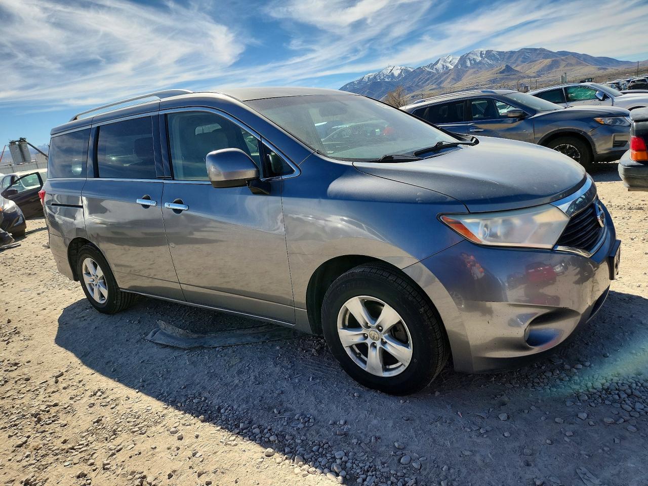 2016 NISSAN Quest