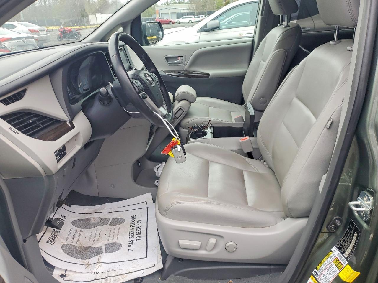 2019 TOYOTA SIENNA