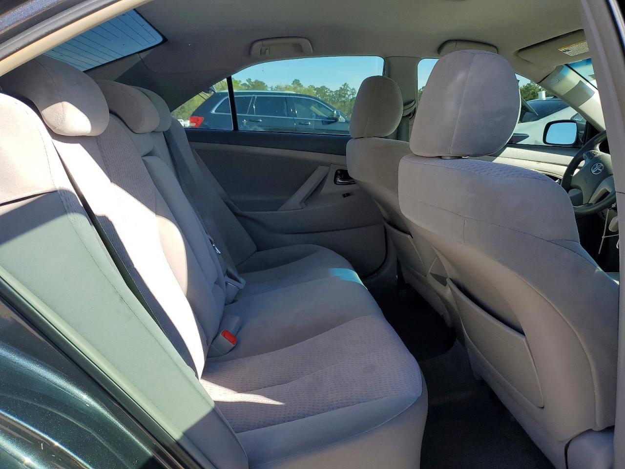 2010 TOYOTA CAMRY