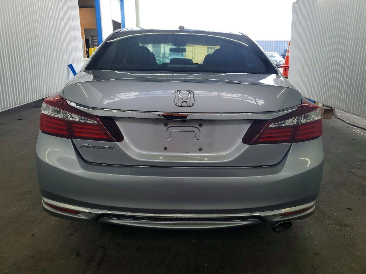 2017 HONDA ACCORD