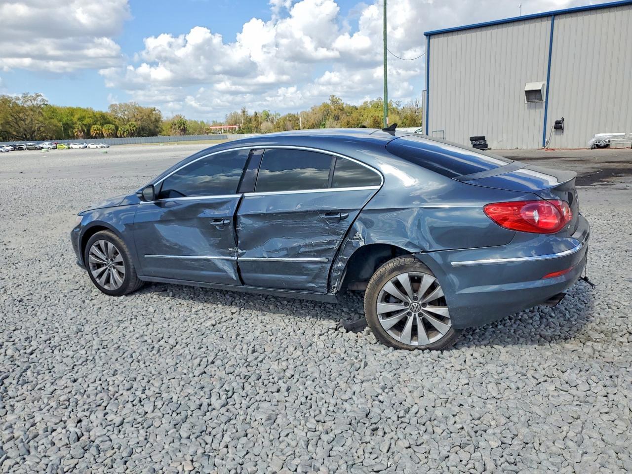 2011 VOLKSWAGEN CC