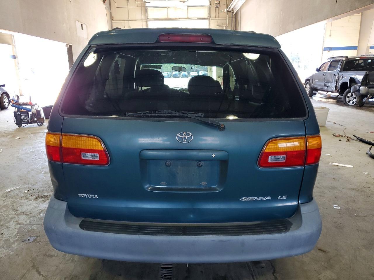 1998 TOYOTA SIENNA