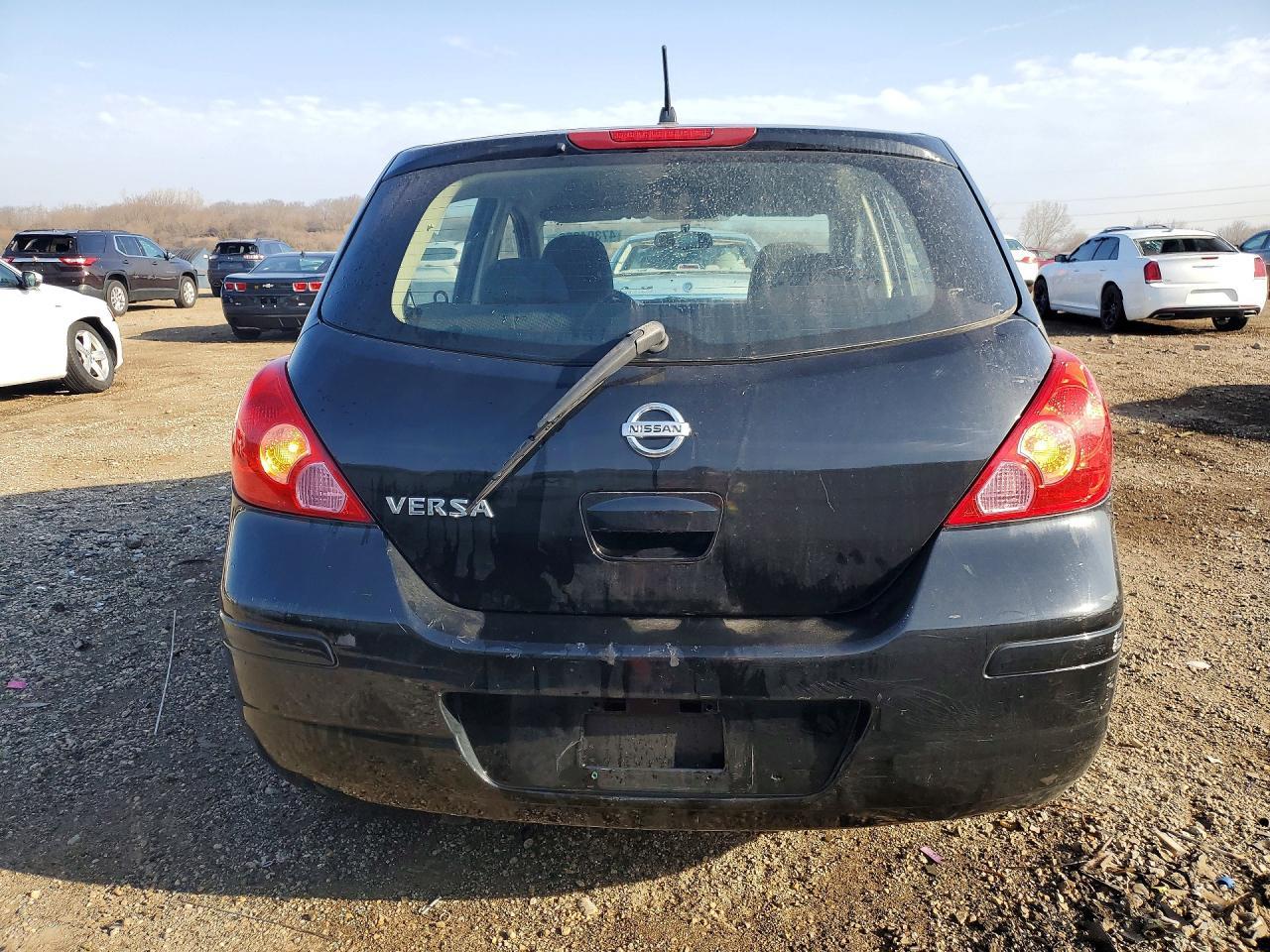2010 NISSAN VERSA