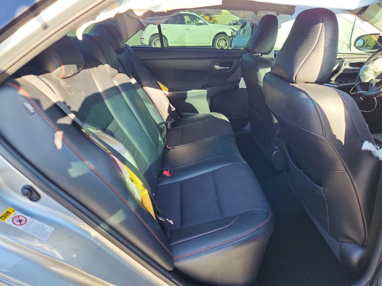 2016 TOYOTA CAMRY