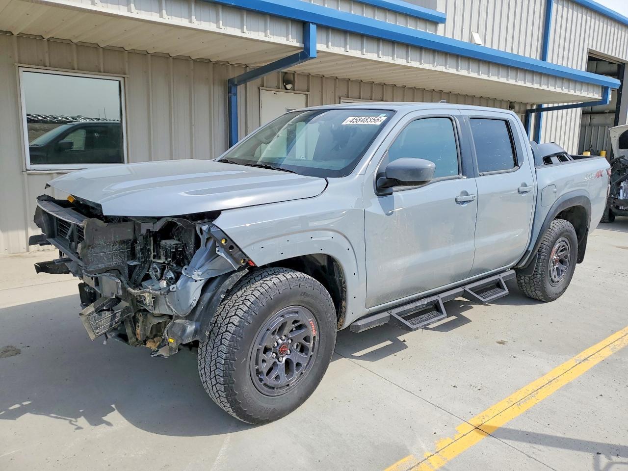 2025 NISSAN Frontier
