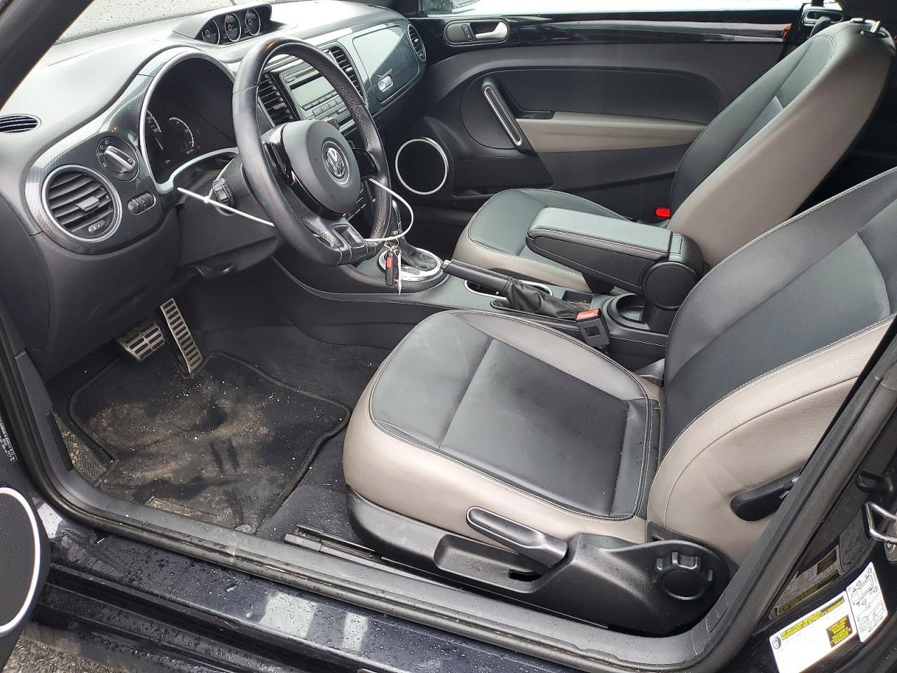 2013 VOLKSWAGEN Beetle