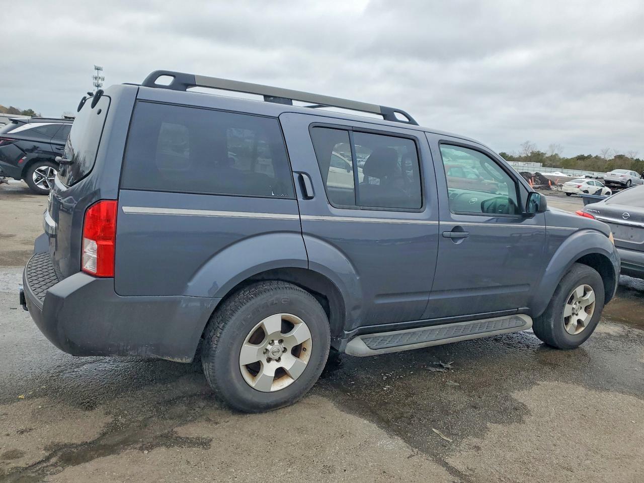 2010 NISSAN PATHFINDER