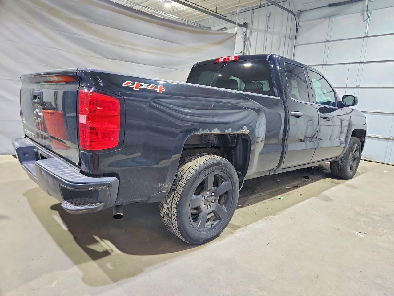 2017 CHEVROLET Silverado