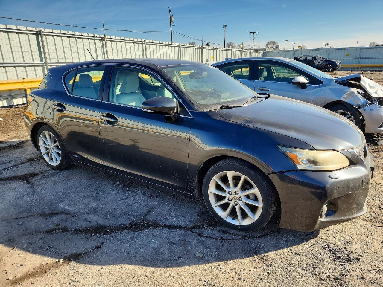 2011 LEXUS CT 200H