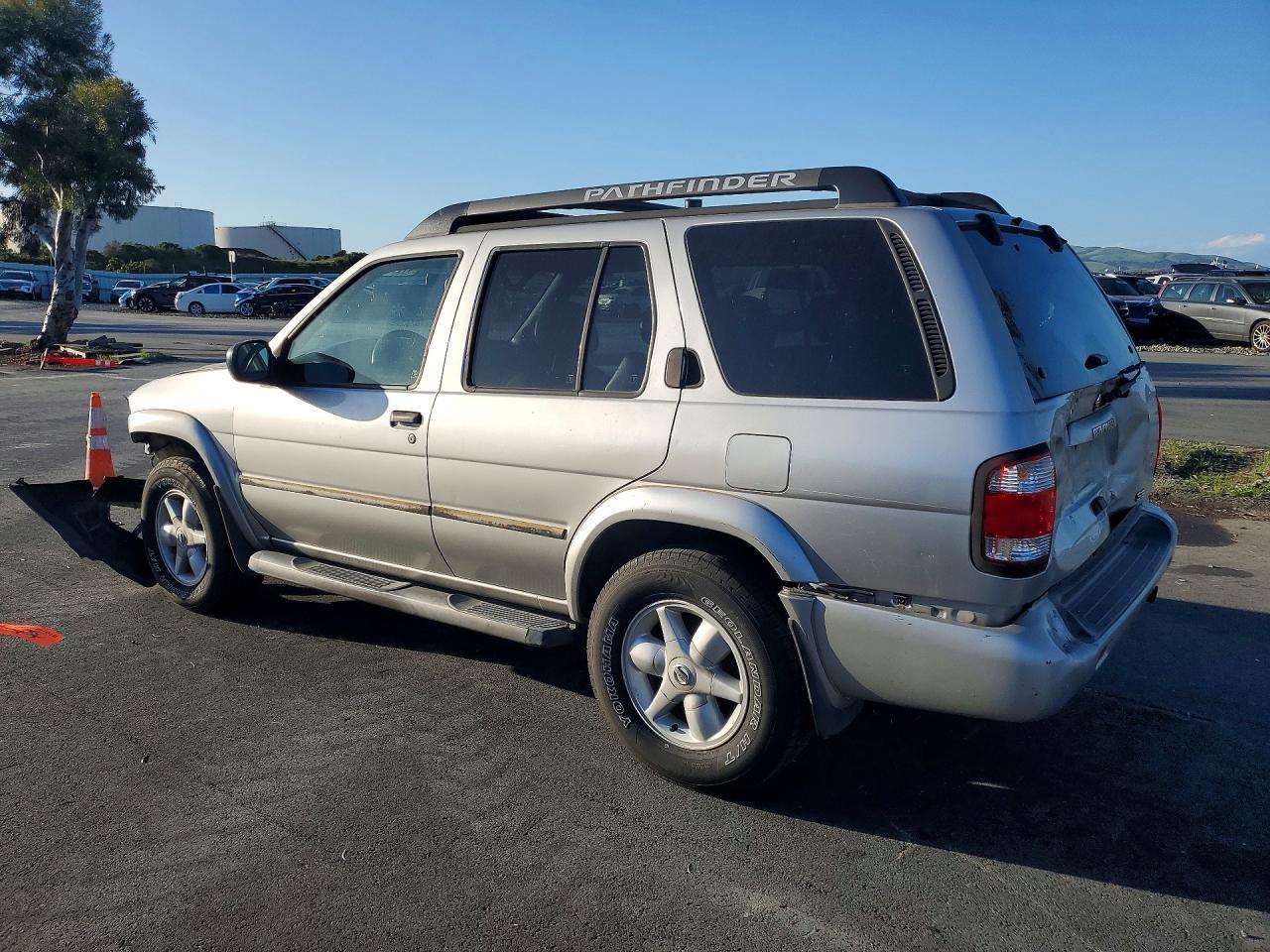 2002 NISSAN PATHFINDER