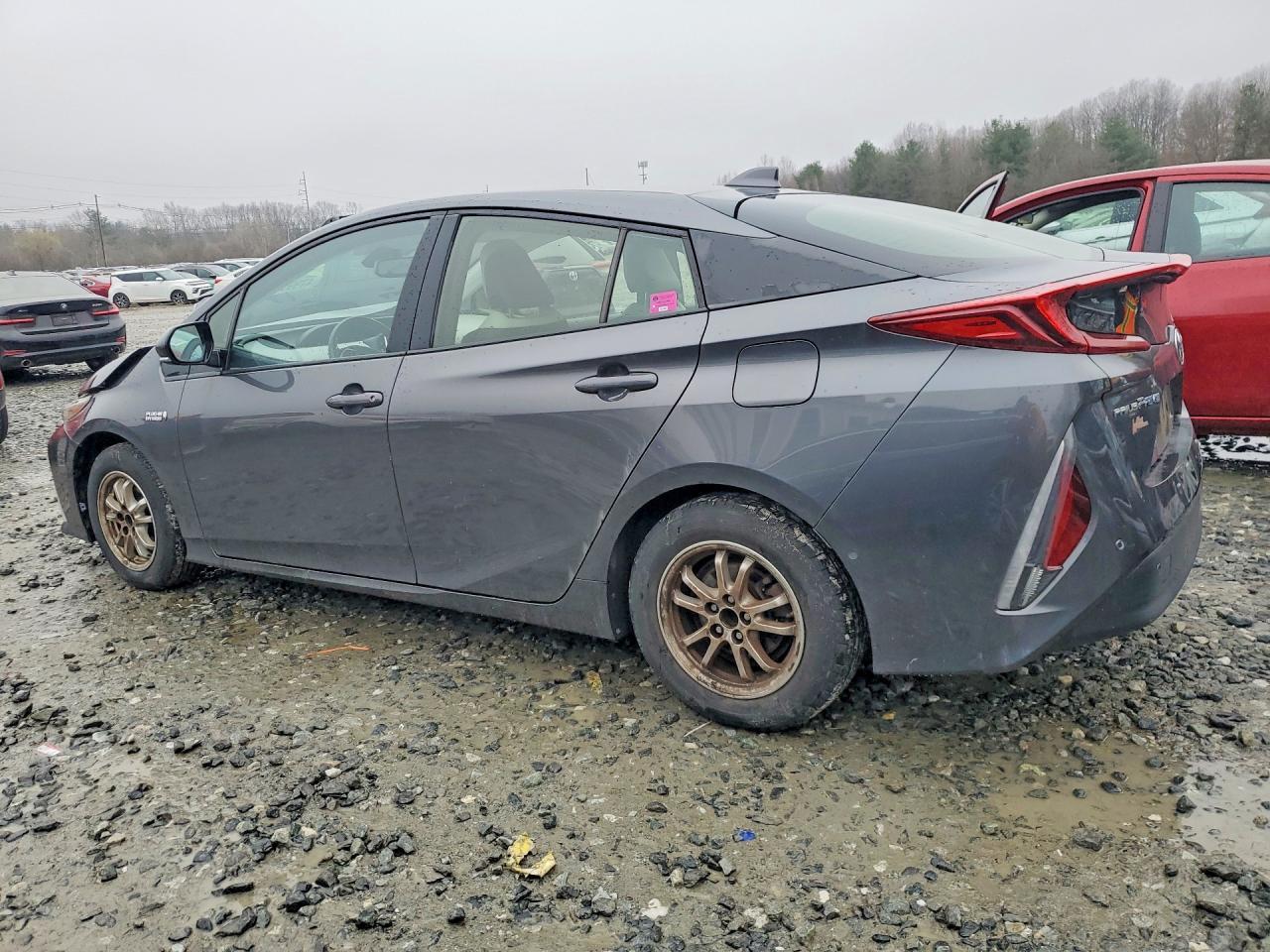 2017 TOYOTA Prius Prime